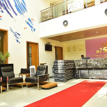 Hi 5 Hotel & Experience Nášik Exteriér fotografie